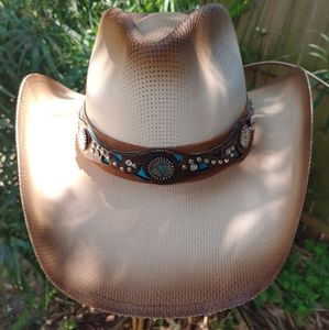 Straw Cowgirl Hat 🤠